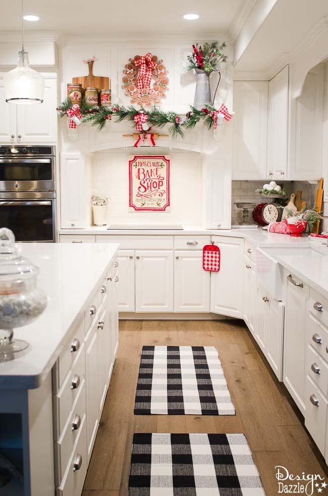  Kitchen Decorating Ideas Brilliant On Within Best 25 Christmas Decorations Pinterest 21 Kitchen Decorating Ideas