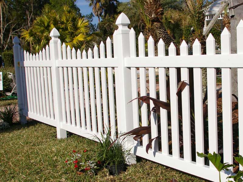 Home Vinyl Gothic Picket Fence Delightful On Home With Regard To Loading A Slope Http Artoespacio Com 6 Vinyl Gothic Picket Fence