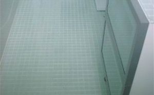 Bathroom Glass Floor Tiles