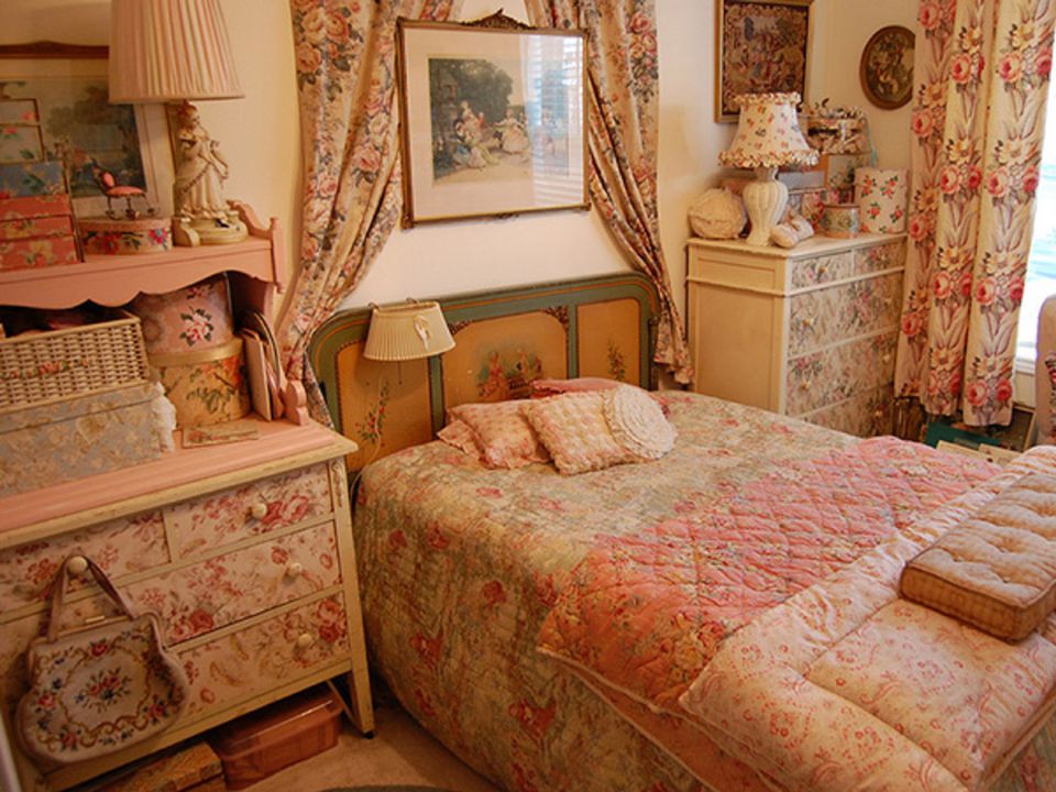  Bedroom Vintage Unique On Intended Decorating Ideas And Photos 4 Bedroom Vintage