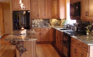 Maple Kitchen Cabinets With Black Appliances