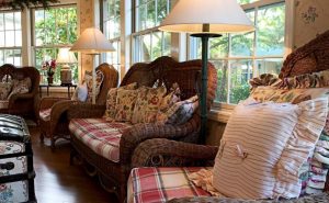Country Cottage Style Furniture