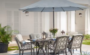 Outdoor Dining Sets With Umbrella