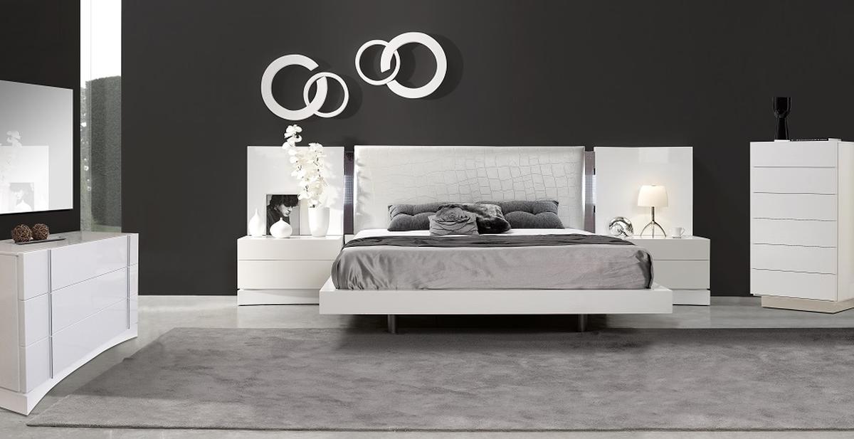 Bedroom White Italian Bedroom Furniture Innovative On Pertaining To Lacquer Set With Crocodile Leather Upholstered 29 White Italian Bedroom Furniture