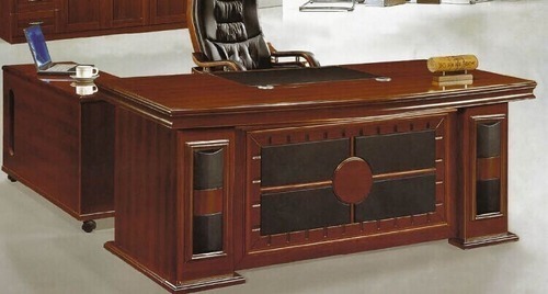 Office Wood Office Tables Astonishing On In Wooden Table Gujarat Furniture 0 Wood Office Tables